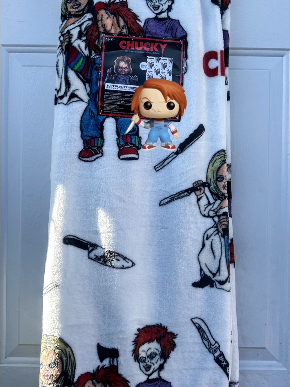 Viral White Chucky Blanket